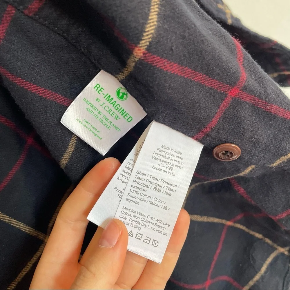 J. Crew Classic Mid Weight Flannel Double Brushed Navy Blue Button Up Size S